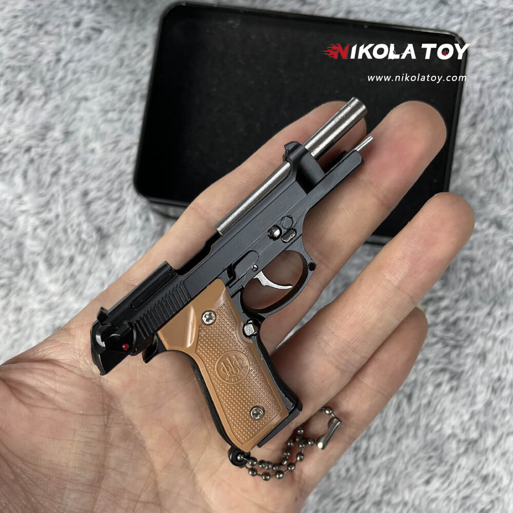 Beretta M9 key chain - Nikola Toy