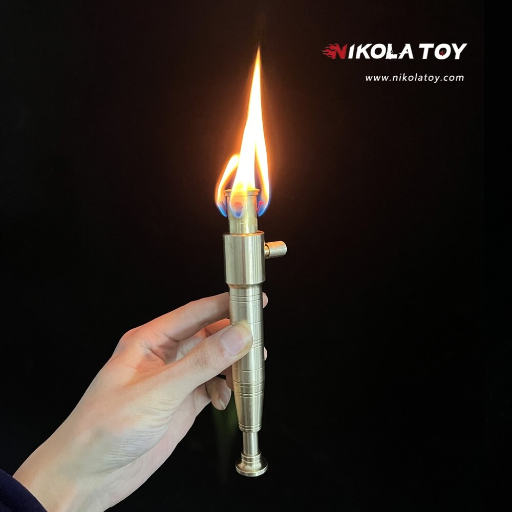 Handmade copper torch - Nikola Toy